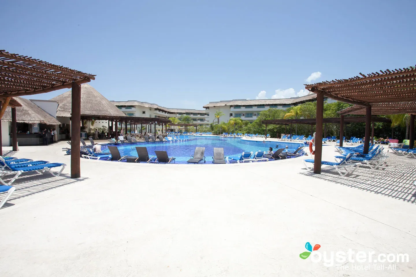 hotel bluebay grand esmeralda mexico